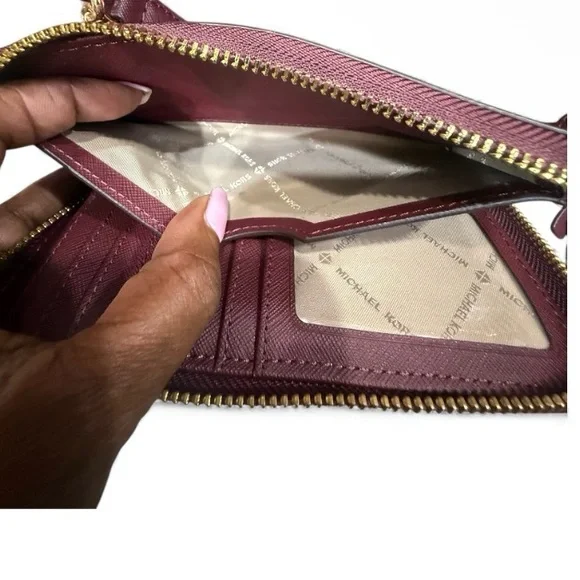 Sale‼️Michael Kors Saffiano Leather Shoulder Bag with Wallet Set -Preowned - Picture 6 of 14